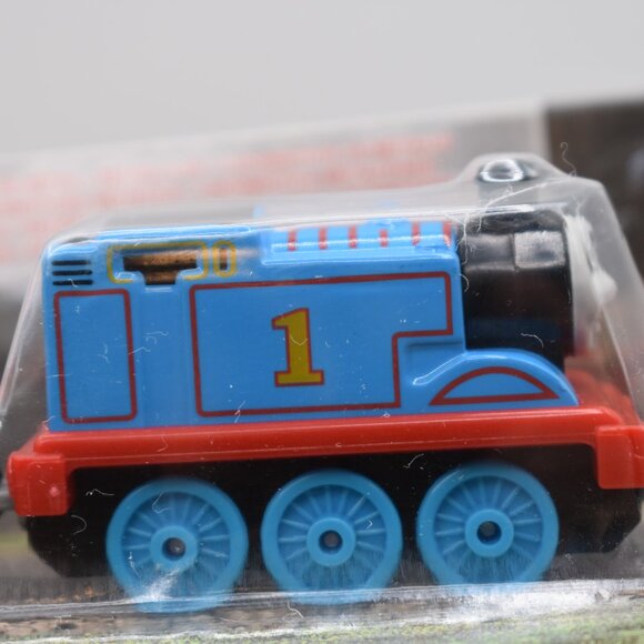 Thomas and Friends Thomas Adventures Explore and Imagine Misty Island Zip-Line - Picture 9 of 11